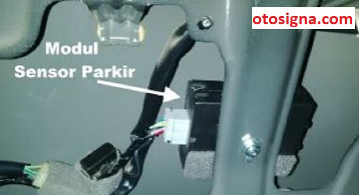 Sensor Parkir Berbunyi Terus. Sensor Parkir Bunyi Terus : 7 Penyebab & Cara Memperbaiki