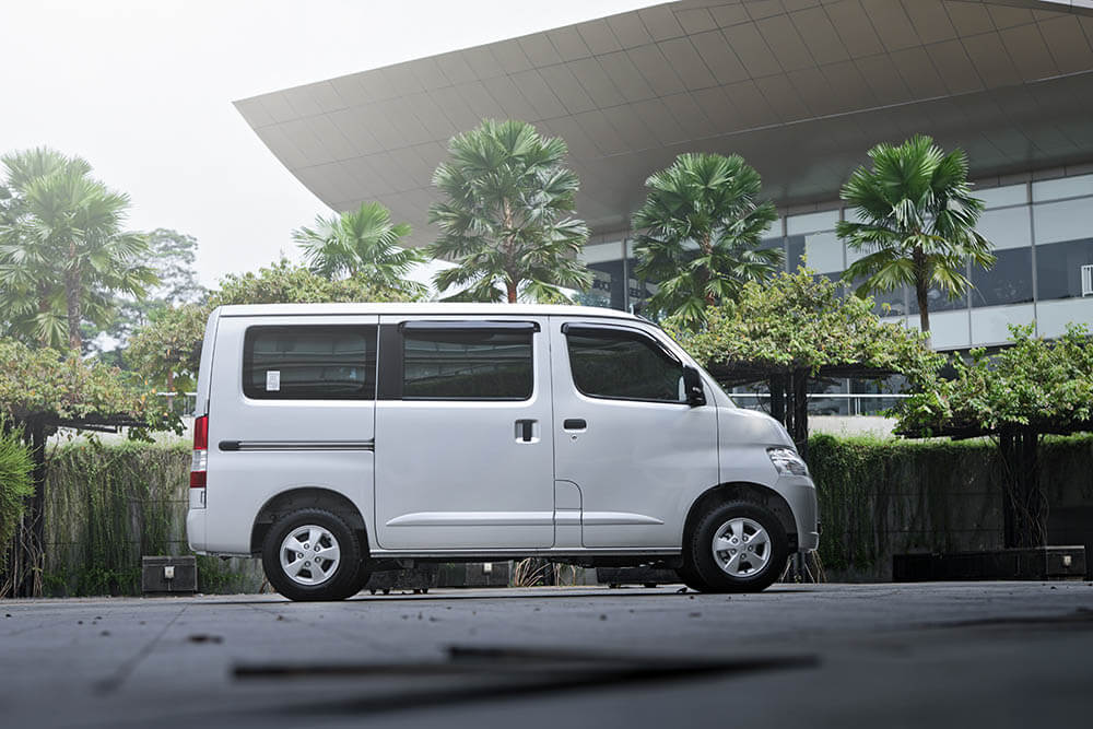 Modifikasi Mobil Gran Max Minibus. Inspirasi Modifikasi Daihatsu Granmax Nyaman Buat Harian