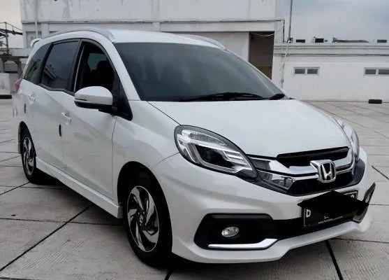 Kelebihan Honda Mobilio Dibanding Avanza. 5 Alasan Pilih Honda Mobilio Bekas Dibanding Toyota Avanza